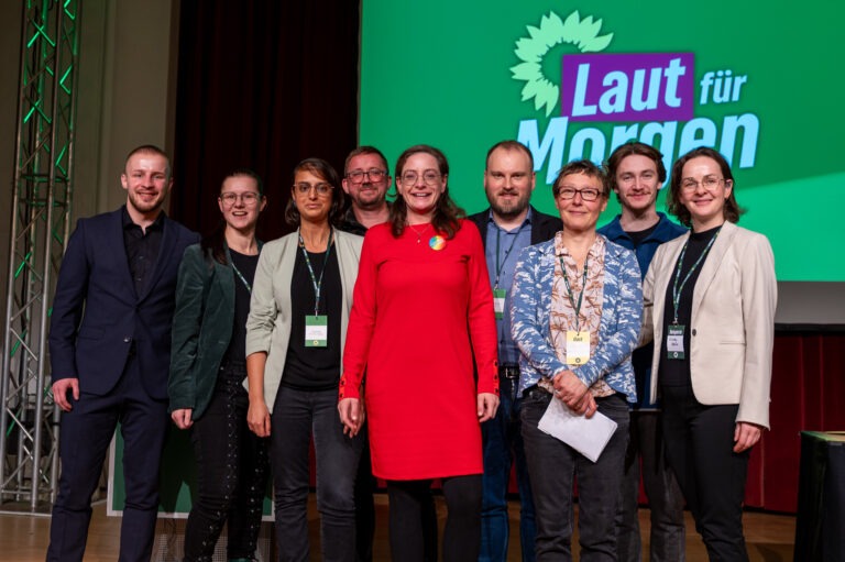 Frauenwochen 2026: Bündnisgrüne legen frauenpolitischen Kompass vor. Koalitionsvertrag: „politisches Armutszeugnis“