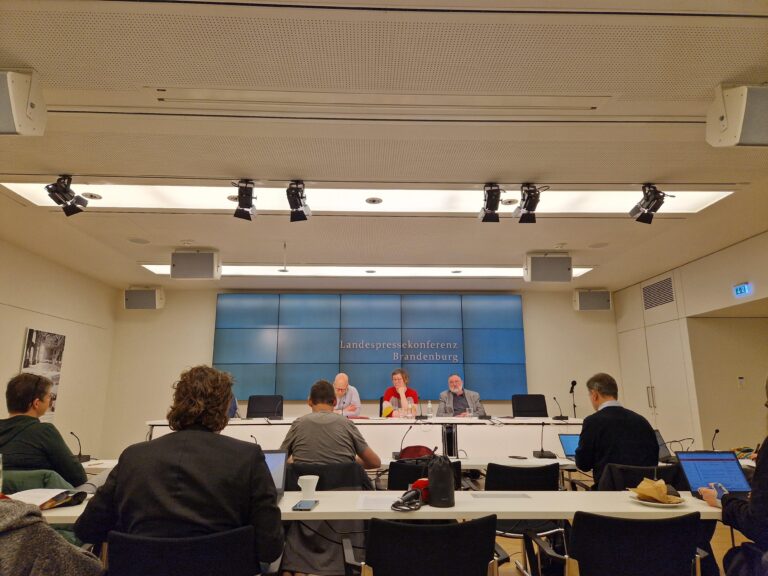 Zivilgesellschaft hält zusammen gegen AfD Diffamierung: Rechtsextremen entlarven ihre Doppelmoral