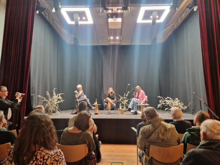 Politik in der Vertrauenskrise: Zwischen Zweifel und Zuversicht – Große Resonanz bei Bündnisgrünen-Diskussion in Oranienburg